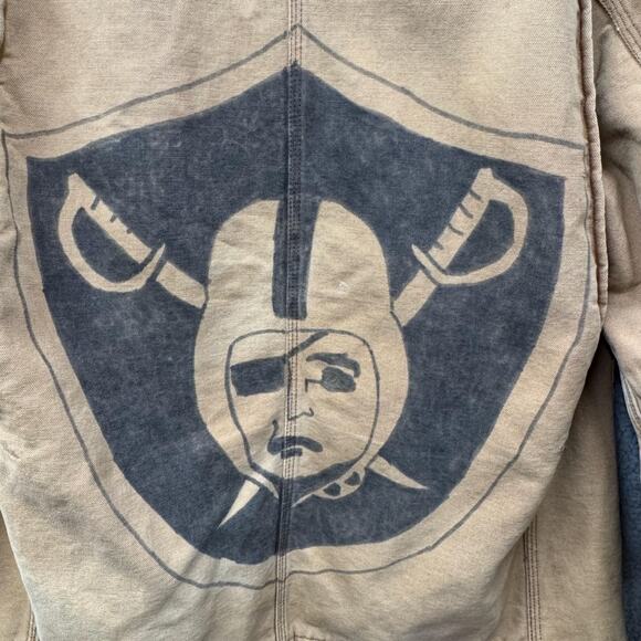 VINTAGE Carhartt Jacket‎ 44 Large 90s Chore Barn Coat Blanket Lined USA Raiders - Picture 10 of 16